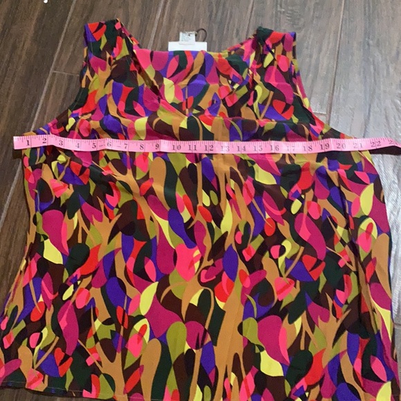 Silk Assets colorful sleeveless blouse - Picture 4 of 4